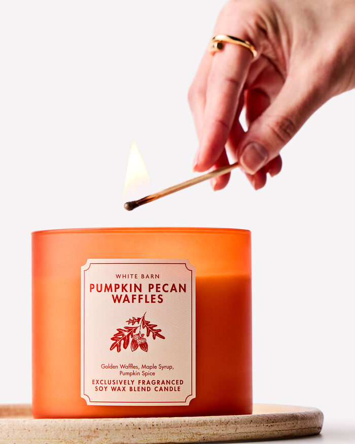 Pumpkin Pecan Waffles CANDELE/Tutte le Candele/Candela a Tre Stoppini Bath & Body Works