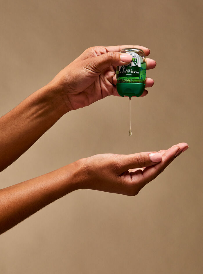 Vanilla Bean Noel Hand Soaps & Sanitizers/Hand sanitizers/Hand sanitizers Bath & Body Works
