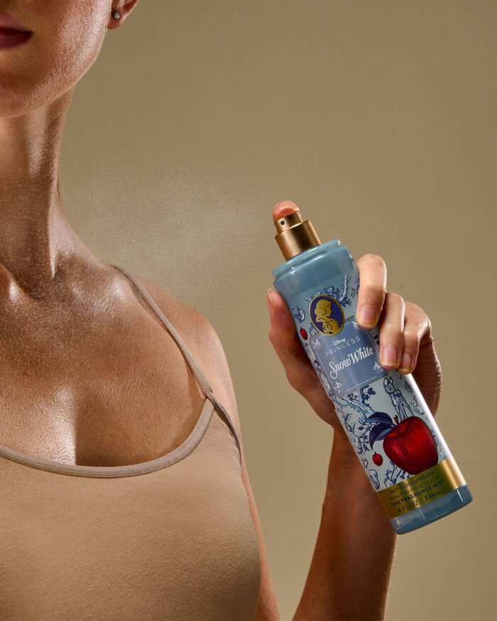 Snow White Body care/Fragrance/Body sprays & mists Bath & Body Works
