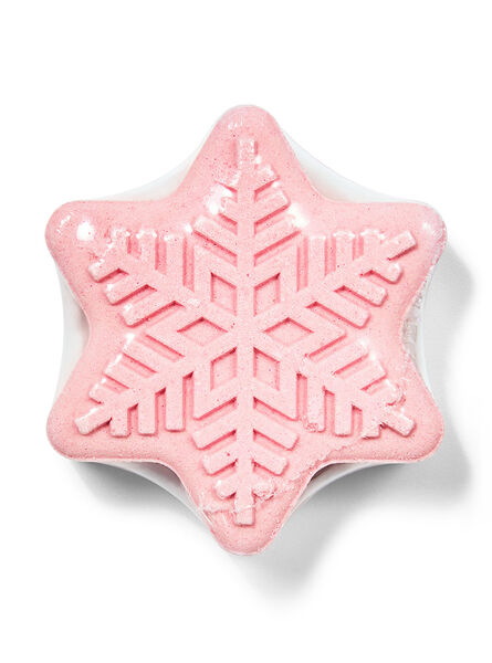Strawberry Snowflakes null