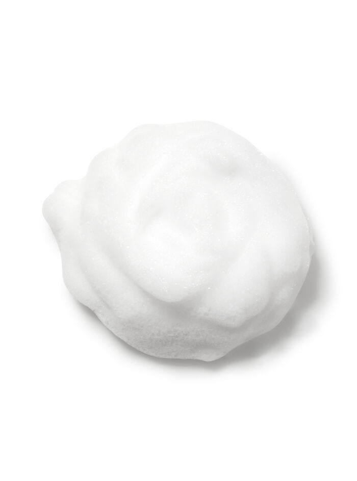 Pinkberry Clouds Body care/Bath & Shower/Body wash & Shower gel Bath & Body Works