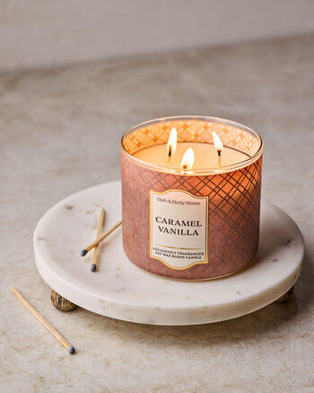 Caramel Vanilla CANDELE/Tutte le Candele/Candela a Tre Stoppini Bath & Body Works3