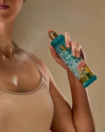 Mulan Body care/Fragrance/Body sprays & mists Bath & Body Works4