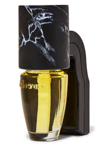 Diffusore elettrico effetto marmo nero Home Fragrance/Home & Car Air fresheners/Wallflowers plugs Bath & Body Works2
