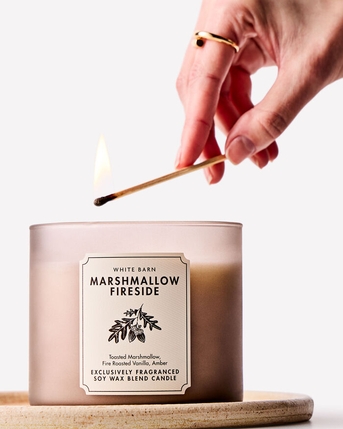 Marshmallow Fireside CANDELE/Tutte le Candele/Candela a Tre Stoppini Bath & Body Works