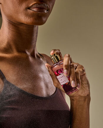 Covered In Roses Body care/Featuring/Travel size Bath & Body Works3