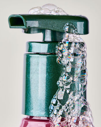 Rose Hand Soaps & Sanitizers/Hand soaps/Gel soaps Bath & Body Works3