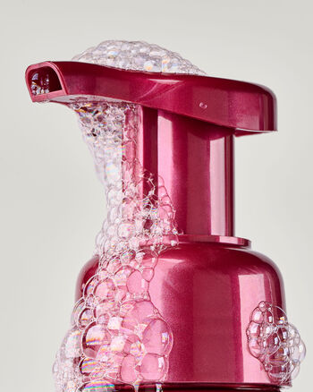 Covered In Roses Hand Soaps & Sanitizers/Hand soaps/Foam soaps Bath & Body Works3