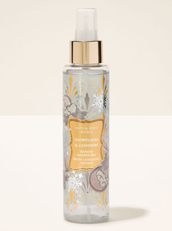 Snowflakes & Cashmere Prodotti per il corpo/FRAGRANZE CORPO/Acqua Profumata e Spray Corpo Bath & Body Works1