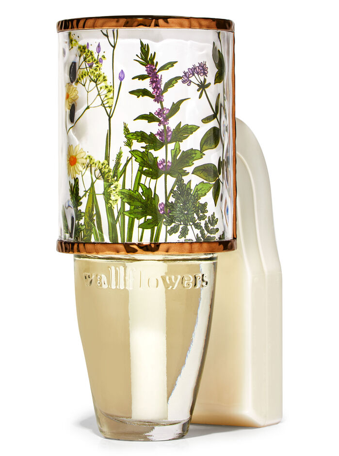 Pressed Floral Topper Nightlight Home Fragrance/Home & Car Air fresheners/Wallflowers plugs Bath & Body Works