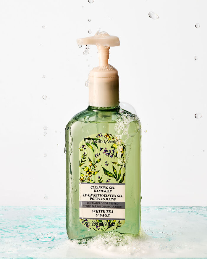 White Tea & Sage Hand Soaps & Sanitizers/Hand soaps/Gel soaps Bath & Body Works