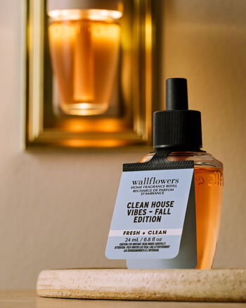 Clean House Vibes - Fall Edition Home Fragrance/Home & Car Air fresheners/Wallflowers refill Bath & Body Works2