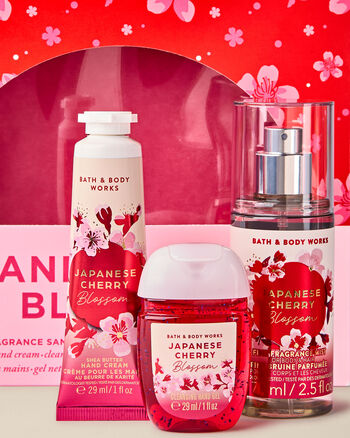 Japanese Cherry Blossom PRODOTTI PER IL CORPO/Set regalo/Cofanetti Corpo Bath & Body Works3